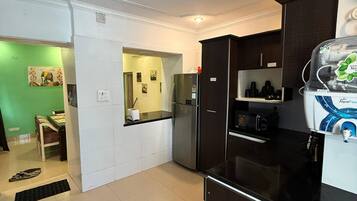Appartement luxueux, vue sur la colline | Intérieur