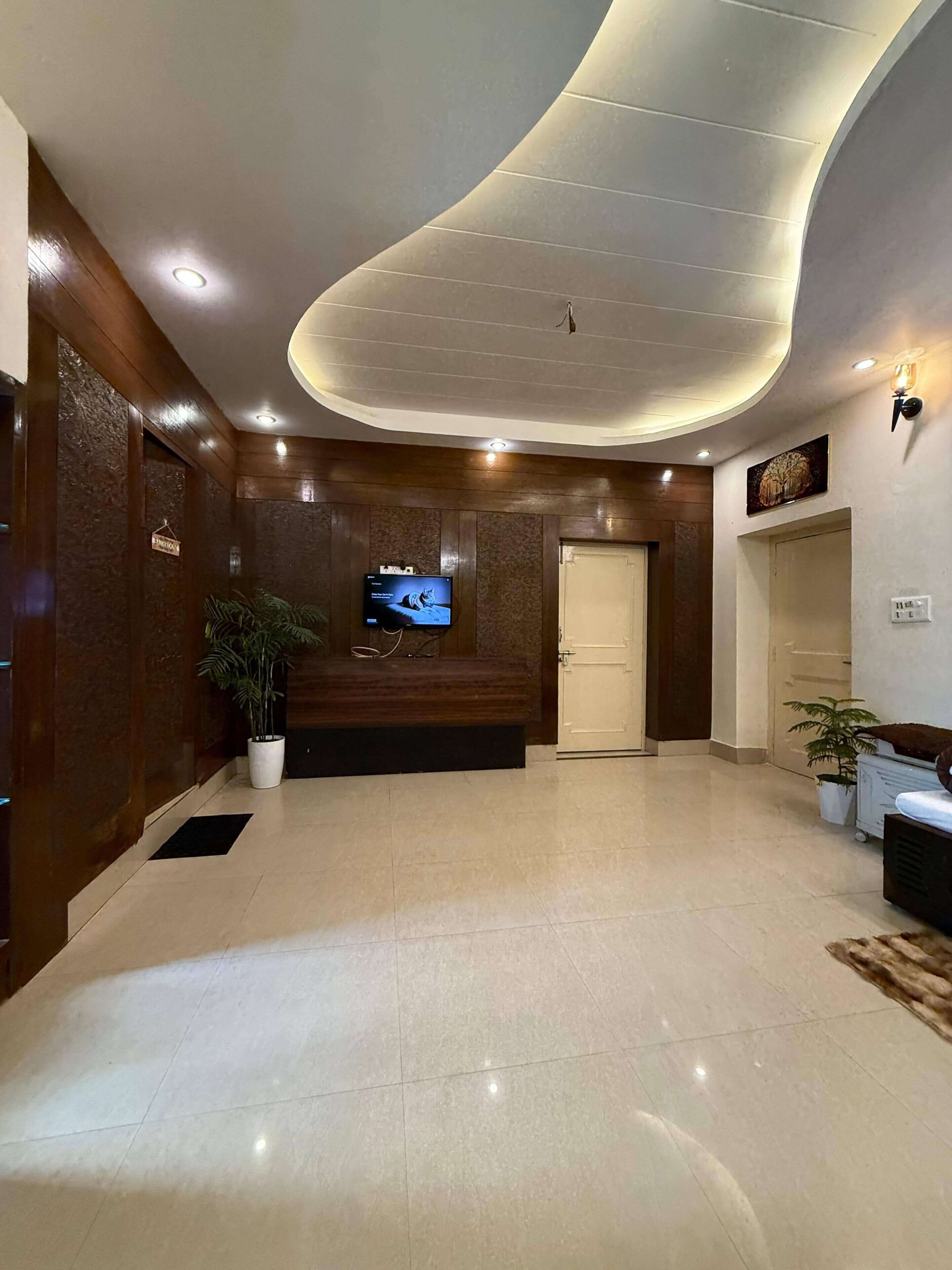 Luxury Apartment, Hill View | Interior