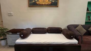 Luxury Apartment, Hill View | Interior