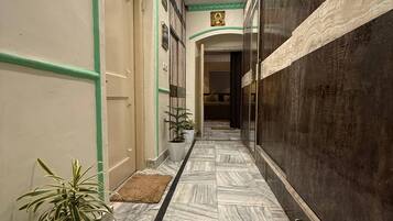Apartamento de lujo, vistas a la colina | Interior