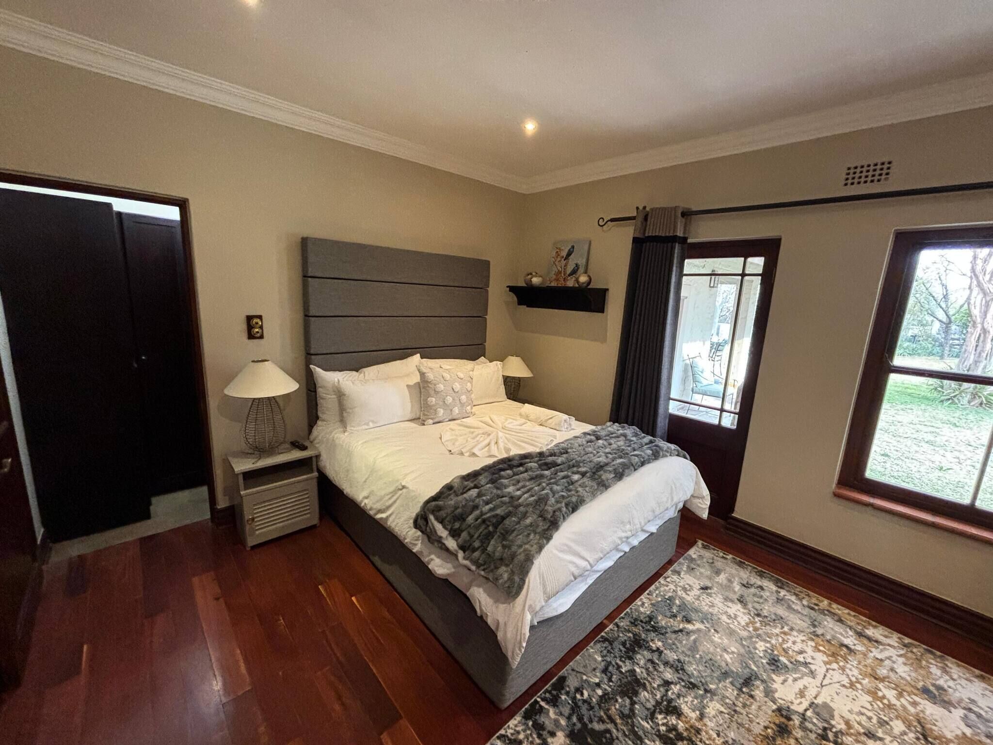 5 bedrooms, Internet, bed sheets