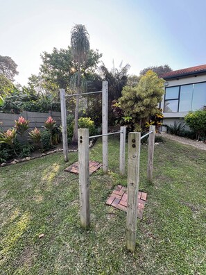 Property grounds - The Sting-ray Cottage (Port Edward)