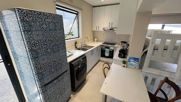 Fridge, microwave, oven