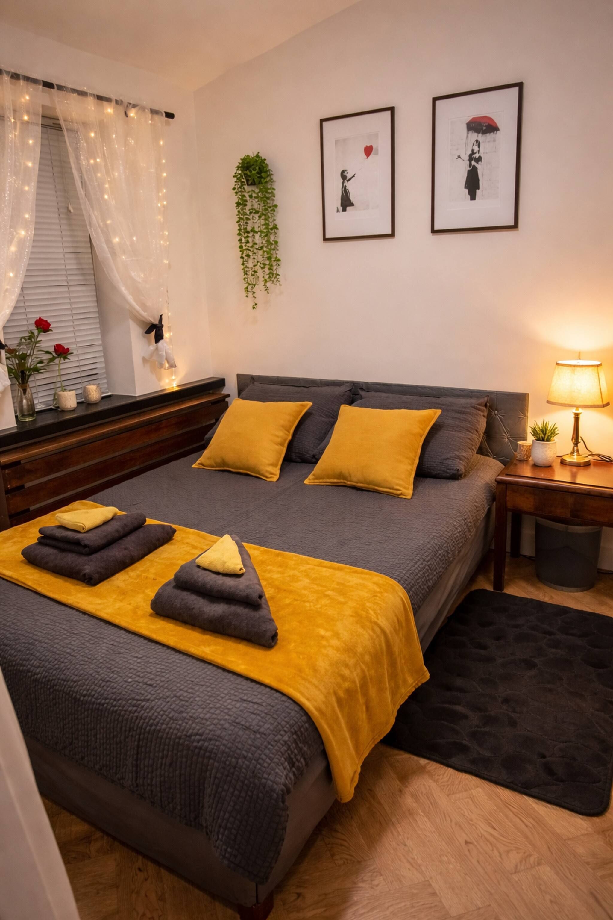 Iron/ironing board, internet, bed sheets