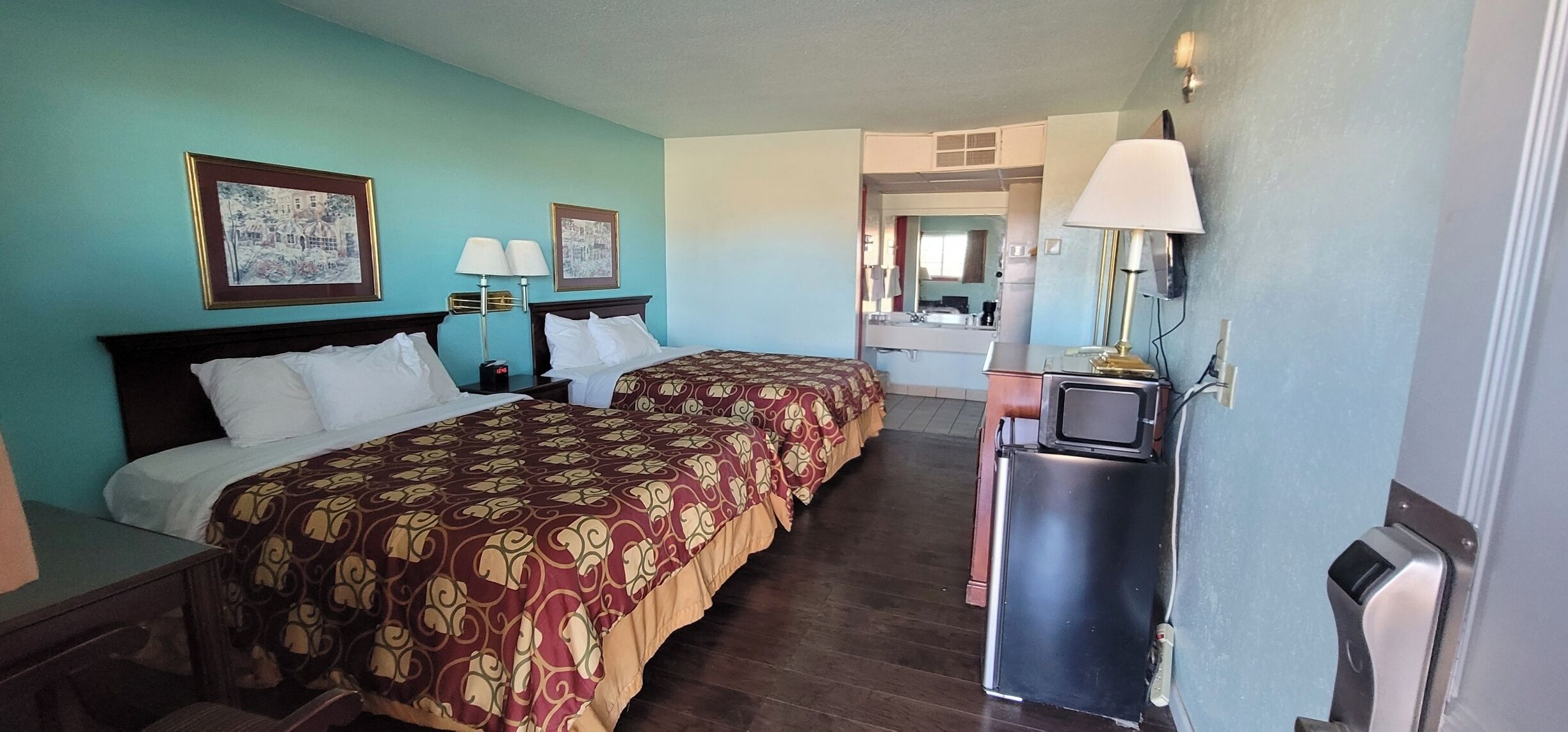 Double Room | Free WiFi