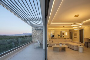 Property grounds - Simplicity of Single-Level Sea Views by etouri (Rethymno)