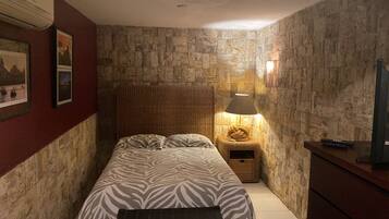 Comfort Double Room | Laptop workspace, free WiFi