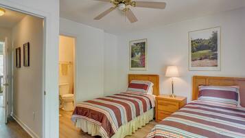 2 bedrooms, iron/ironing board, internet, bed sheets