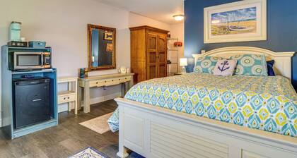 Fish & Boat! Lake Freeman Retreat w/ Dock Access