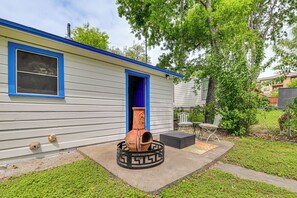 Terrace/patio - Eco-Chic Sanctuary Steps From Trinity Trails! (Fort Worth)
