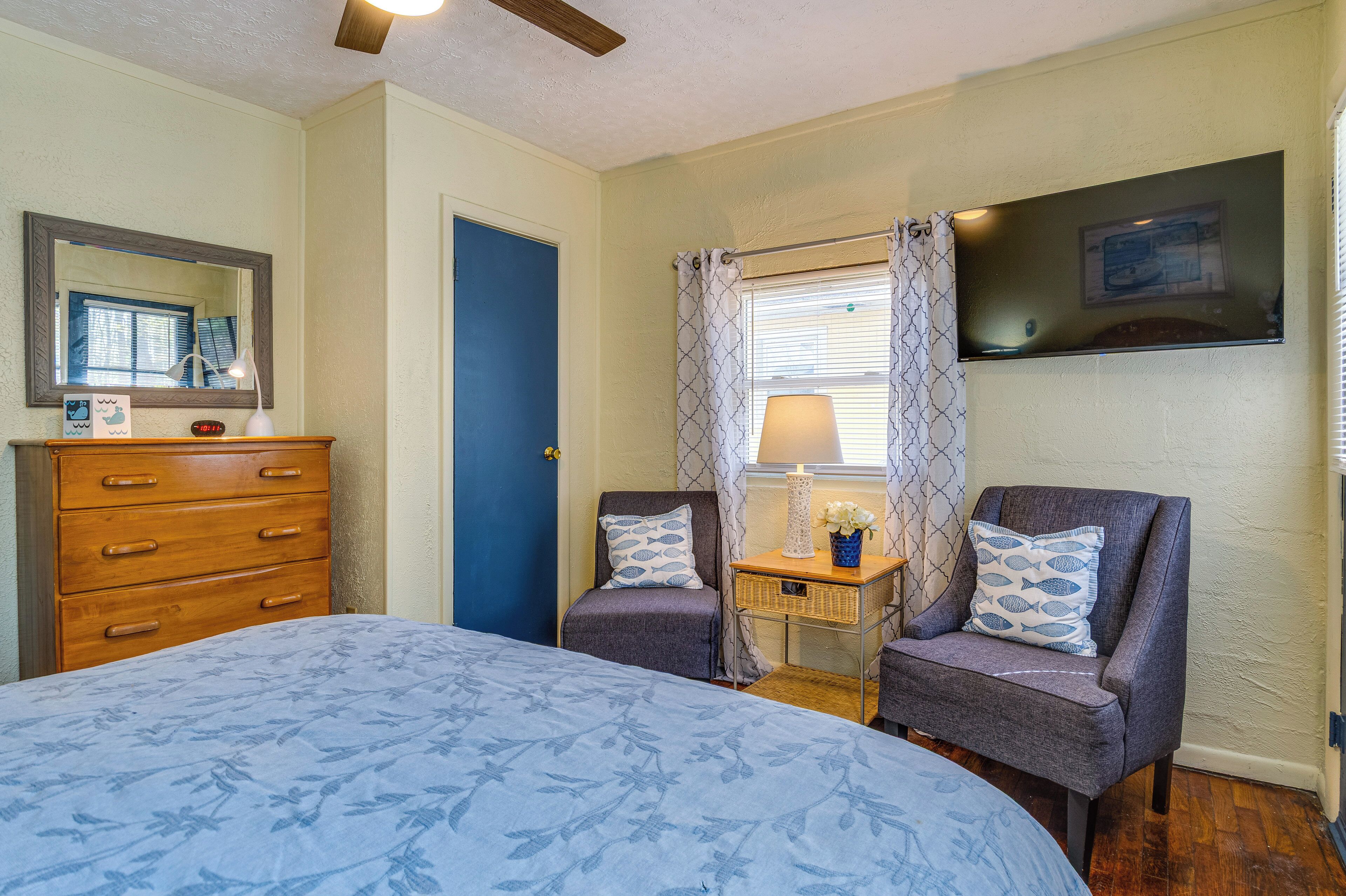 3 bedrooms, iron/ironing board, Internet, bed sheets