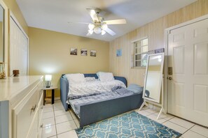 Desk, iron/ironing board, internet, bed sheets