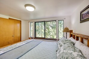 2 habitaciones, tabla de planchar con plancha, internet y ropa de cama 