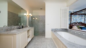 Bathroom - Chalet Deux at Woodman Estate (Moorooduc)