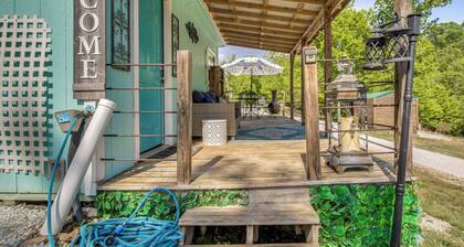 Couple's Retreat w/ Creek Access in Rogersville