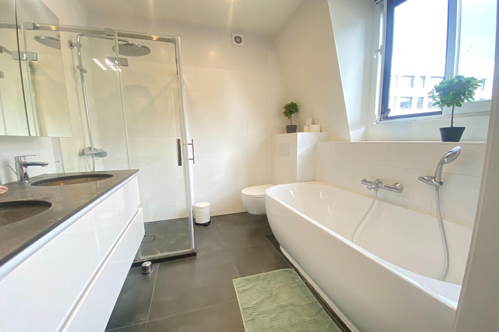 Shower, towels