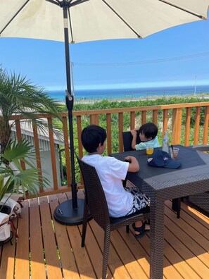 Outdoor dining - Located in the heart of Tsunoshima A private vill / Shimonoseki City Yamaguchi (Shimonoseki City)
