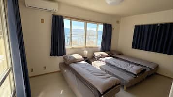 4 habitaciones, escritorio, wifi gratis y ropa de cama