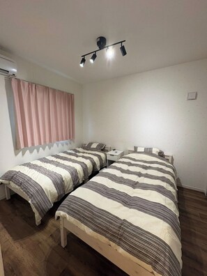 Free WiFi, bed sheets - Private room / Miyakojima City Okinawa (Miyakojima City)