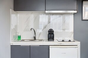 Fridge, microwave, coffee/tea maker, toaster - Classic Double Room by Acropolis Cozy Suites, Acropolis Cozy Suites (Athens)