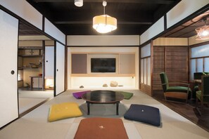 Interior - Kyoto Machiya Inn Gen Bishamon | Westernstyle roo / Kyoto City Kyōto (Kyoto City)