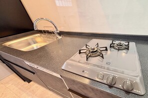 Fridge, microwave, stovetop, cookware/dishes/utensils - Flower Base Sumire  / Fukuoka City Fukuoka (Fukuoka City)
