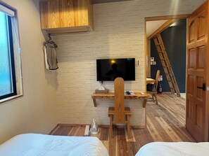 1 bedroom, desk, iron/ironing board, free WiFi
