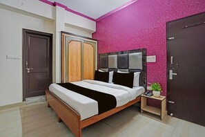 Room - Deluxe with Twin BedHotel Deepak (Jaipur)