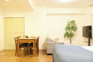 1 bedroom, free WiFi - RHKCLocated right next to the bustling city cen / Sapporo City Hokkaidō (Sapporo City)