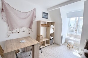 Interior - Chez Pierre 7 - Studio cosy pour 2 pers.  (Saint-Valery sur somme)