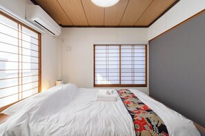 4 bedrooms, desk, iron/ironing board, free WiFi - Fully renovated in 2025 Entire building for rent / Edogawa Ward Tokyo (Edogawa Ward)