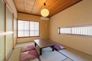 Dining - Fully renovated in 2025 Entire building for rent / Edogawa Ward Tokyo (Edogawa Ward)