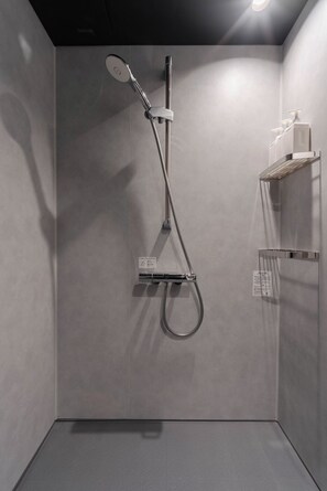 Hair dryer, towels - Fully renovated in 2025 Entire building for rent / Edogawa Ward Tokyo (Edogawa Ward)
