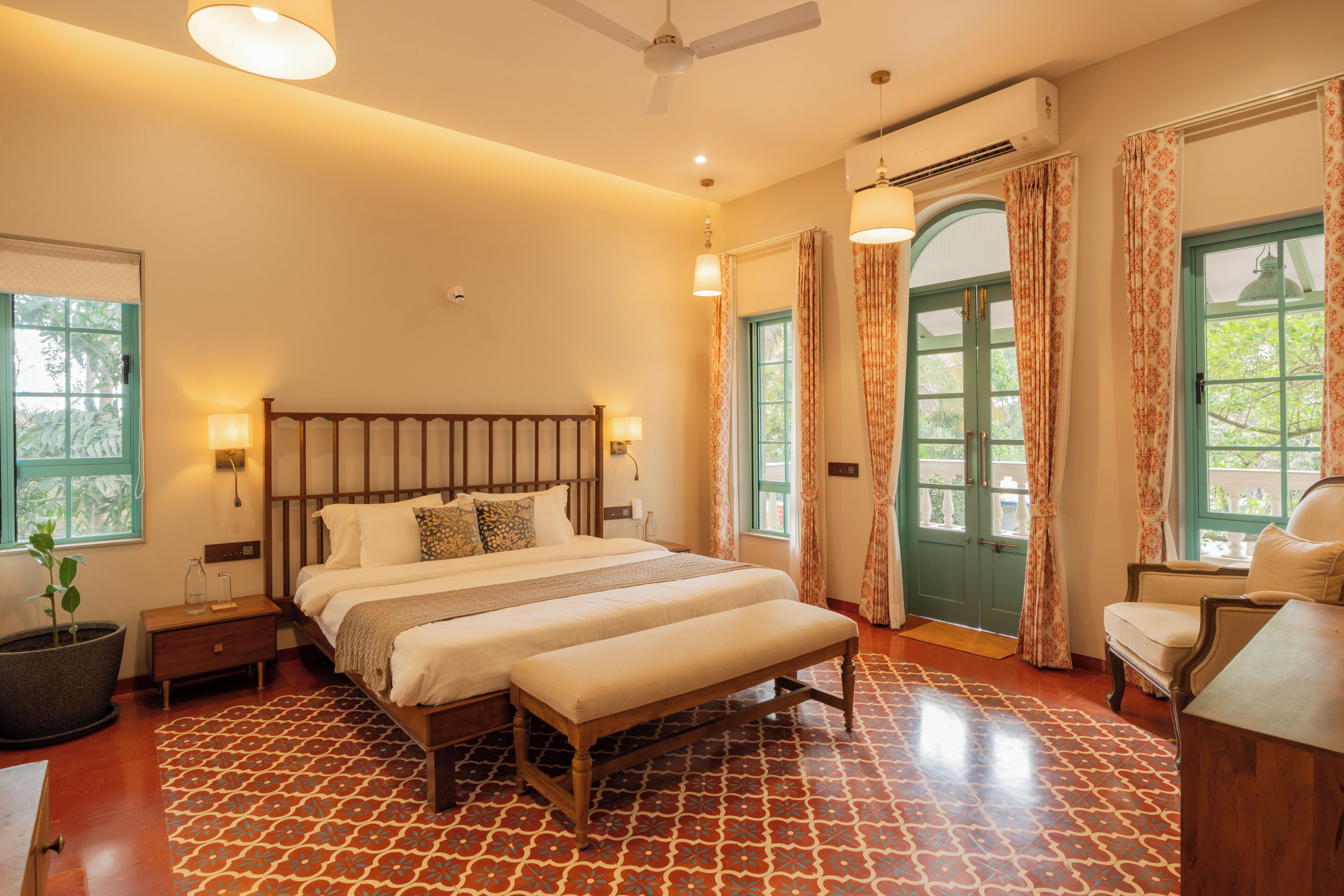 Villa Deluxe, balcon, vue jardin | Coffres-forts dans les chambres, fer et planche à repasser
