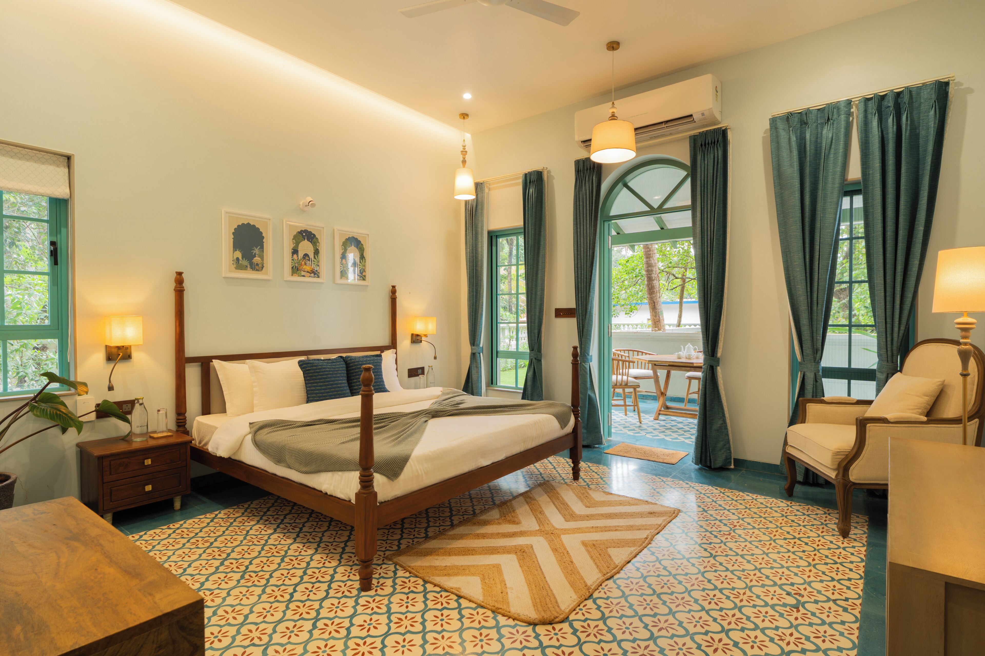 Deluxe Villa, Balcony, Garden View | In-room safe, iron/ironing board, free WiFi