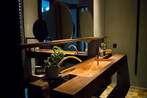 Towels - Bong Lux Hostel (Lembongan Island)