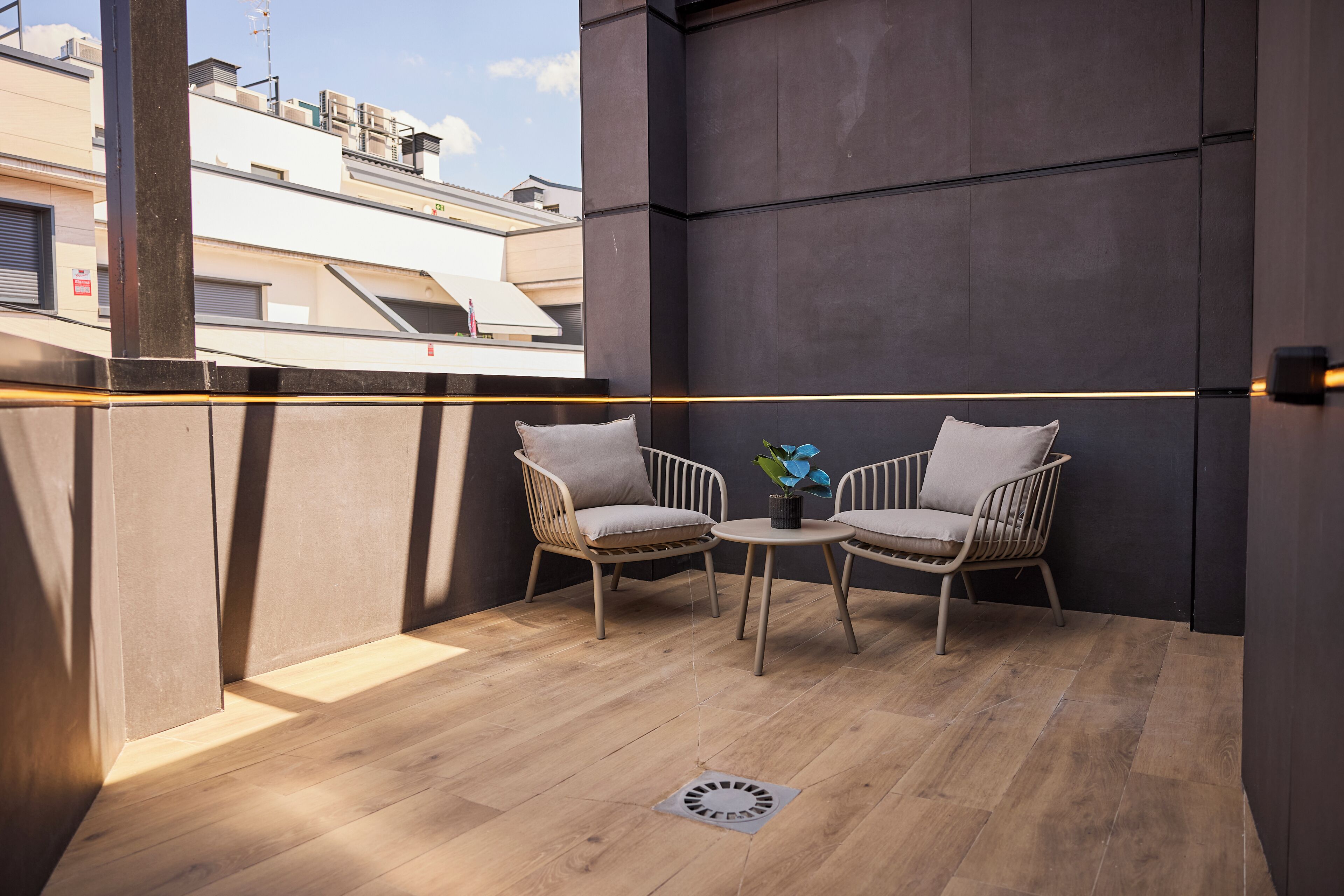 Suite estudio Deluxe, vistas al patio, en la zona del patio | Terraza o patio