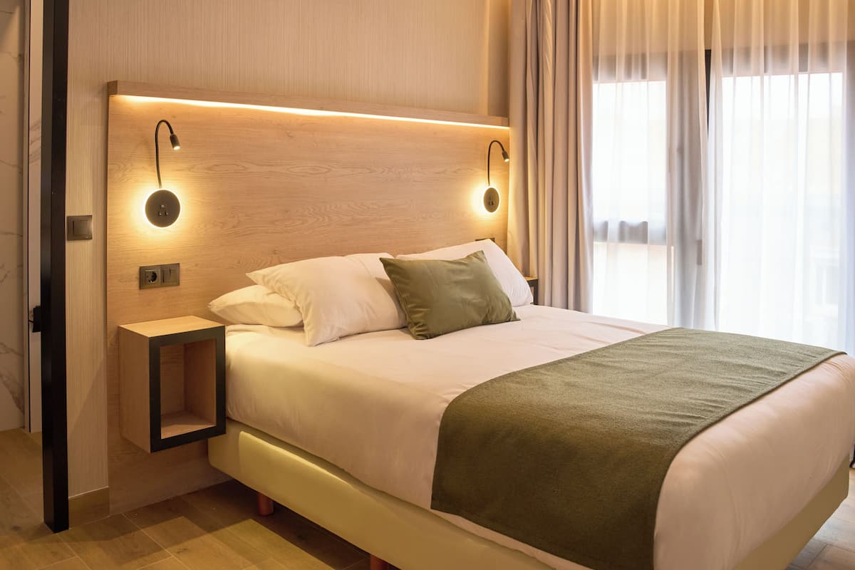 Studio Deluxe | Bộ đồ giường cao cấp, chăn bông
