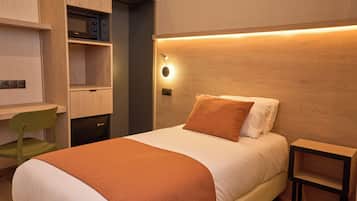 Single Room, Mobility Accessible | Premium bedding, down duvets, free minibar items, desk