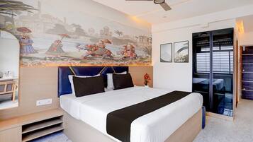 Desk, free WiFi, bed sheets