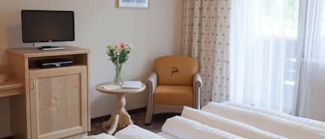 Comfort-Doppelzimmer, Balkon, Bergblick