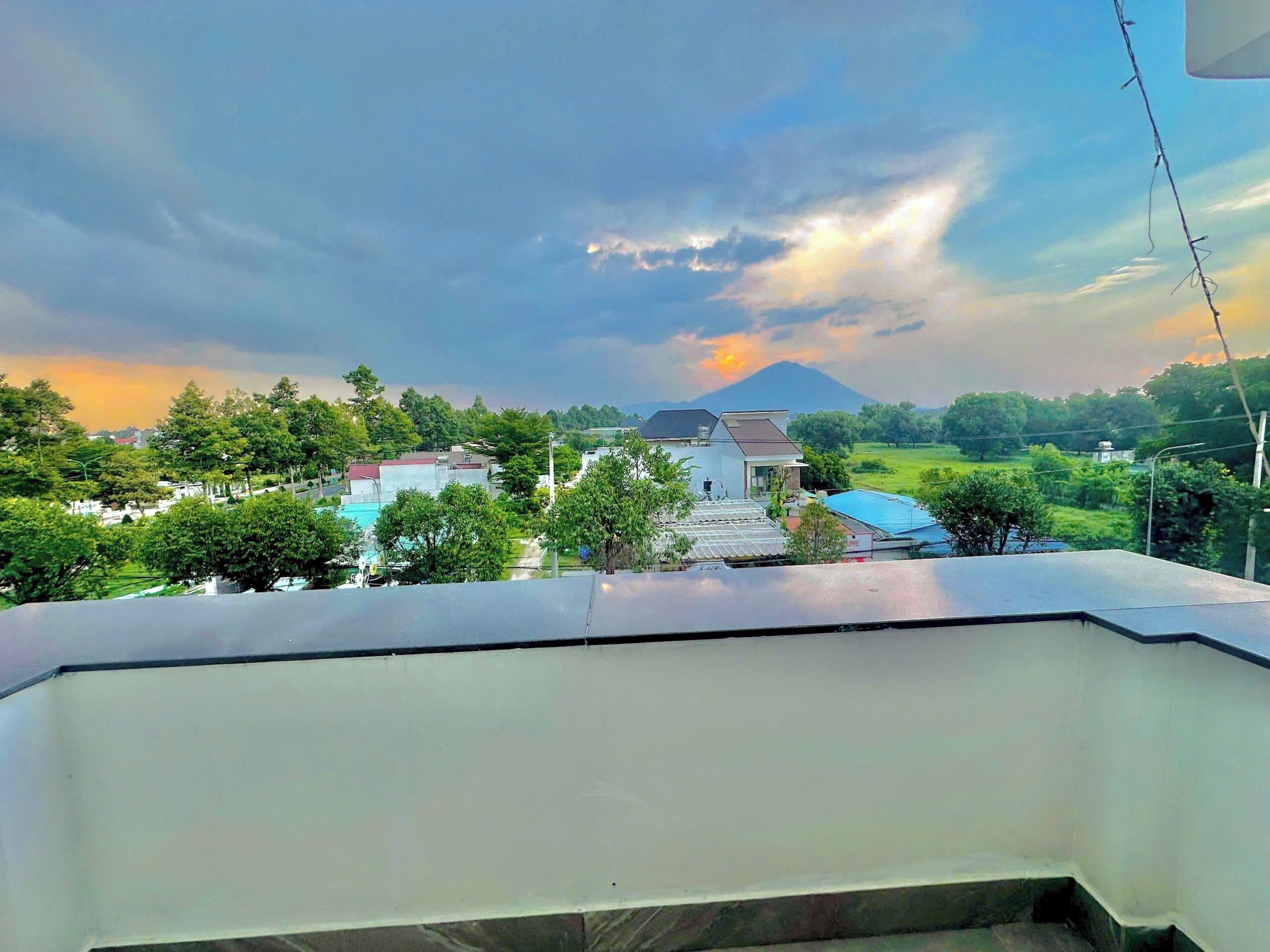 Familie tweepersoonskamer, balkon | Uitzicht vanaf balkon