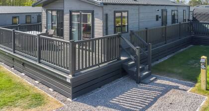 Exclusive 3 bedroom Sauna Lodge sleeps 6