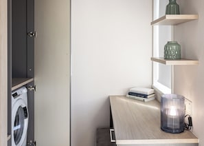 Interior - Exclusive 3 bedroom Lodge sleeps 6 (Landford, Nr Salisbury)