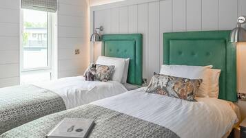2 bedrooms