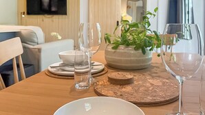 Dining - 1 bedroom accommodation in Westbury (Westbury)