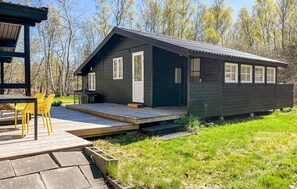 Outdoor dining - 2 bedroom stunning home in Hadsund (Hadsund)