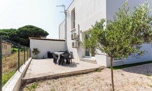 Outdoor dining - Villa 8 pers climatisée avec terrasse proche mer (Sainte-Marie-la-Mer)