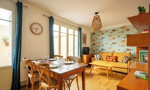 Dining - T2 en plein cœur du village & terrasse privée (Collioure)