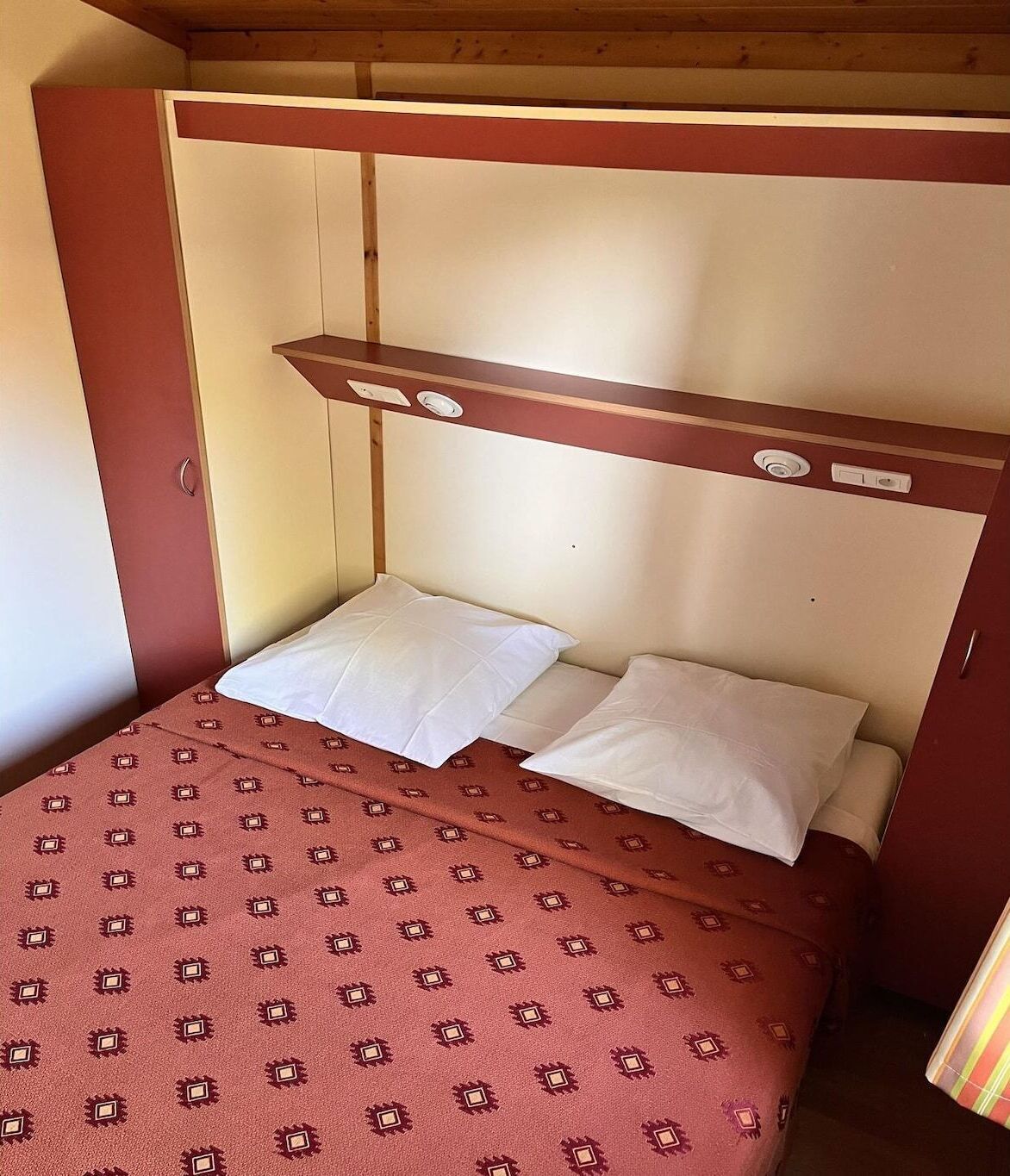 2 bedrooms, free WiFi